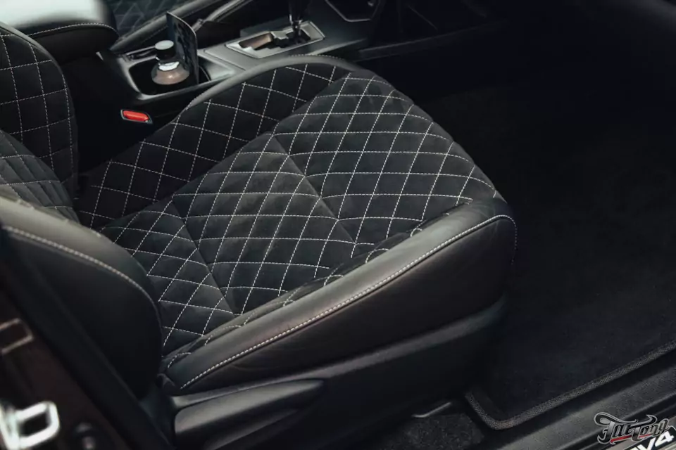 Предпродажная подготовка Toyota RAV4 в отделе детейлинга